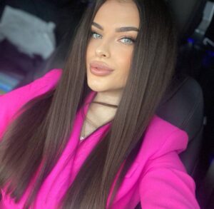 Julia ID 16014019 1